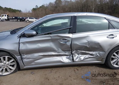 2015 Toyota Avalon Xle z USA, uszkodzony, nr VIN 4T1BK1EB1FU164499